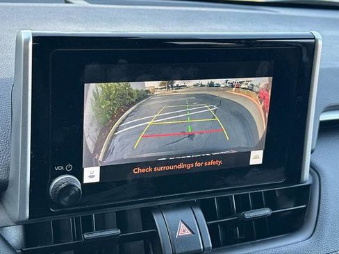 Certified 2024 Toyota RAV4 LE image 21