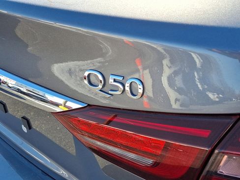 Used 2019 INFINITI Q50 Luxe w/ Essential Package (3.0T Luxe) image 16