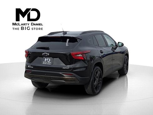 Used 2024 Chevrolet Trax ACTIV w/ Sunroof Package image 5