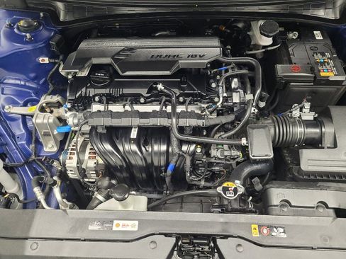Used 2025 Hyundai Elantra Sport FWD image 30