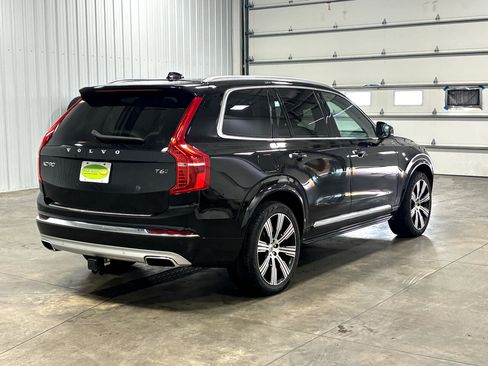 Used 2021 Volvo XC90 T6 Inscription w/ Climate Package image 3