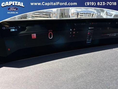 Certified 2025 Ford Expedition Max Platinum w/ Stealth Performance Package AWD/4WD image 27