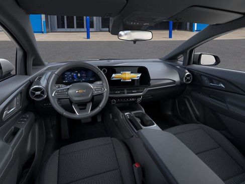 New 2026 Chevrolet Equinox EV LT image 15