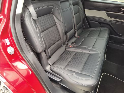 Used 2025 Lincoln Nautilus Reserve AWD/4WD image 25