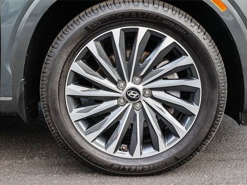 Used 2023 Hyundai Palisade Calligraphy image 9