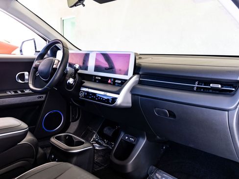 Used 2024 Hyundai Ioniq 5 Limited AWD/4WD image 35
