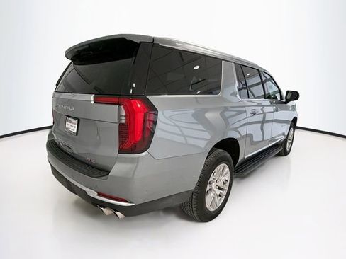 Used 2025 GMC Yukon XL Denali image 7