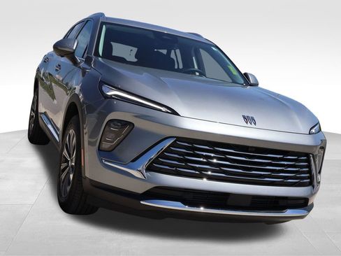 Used 2025 Buick Envision Preferred AWD/4WD image 6