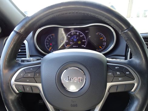 Used 2020 Jeep Grand Cherokee Limited image 21