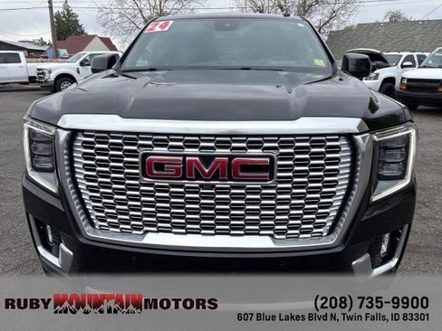 Used 2024 GMC Yukon Denali AWD/4WD image 3