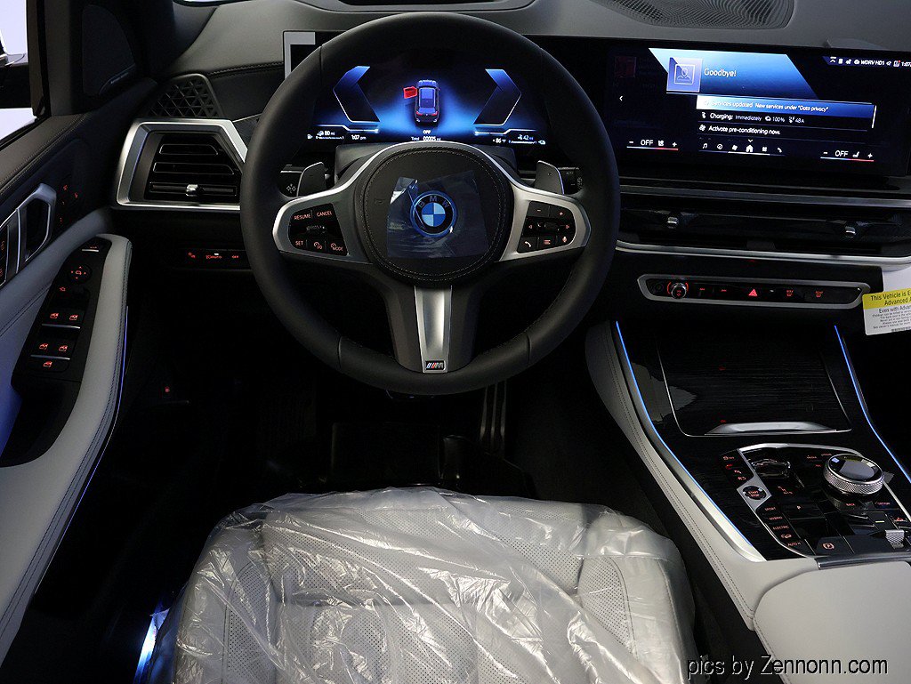 Used 2026 BMW X5 xDrive50e w/ Executive Package AWD/4WD image 16