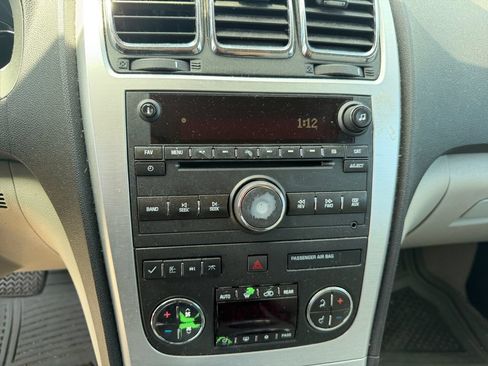 Used 2012 GMC Acadia SLT AWD/4WD image 26