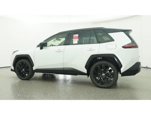 Used 2026 Toyota RAV4 XSE w/ Weather Package AWD/4WD image 26