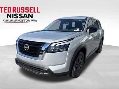 Used 2024 Nissan Pathfinder S w/ Cargo Package