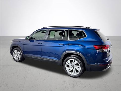 Certified 2022 Volkswagen Atlas SE image 9