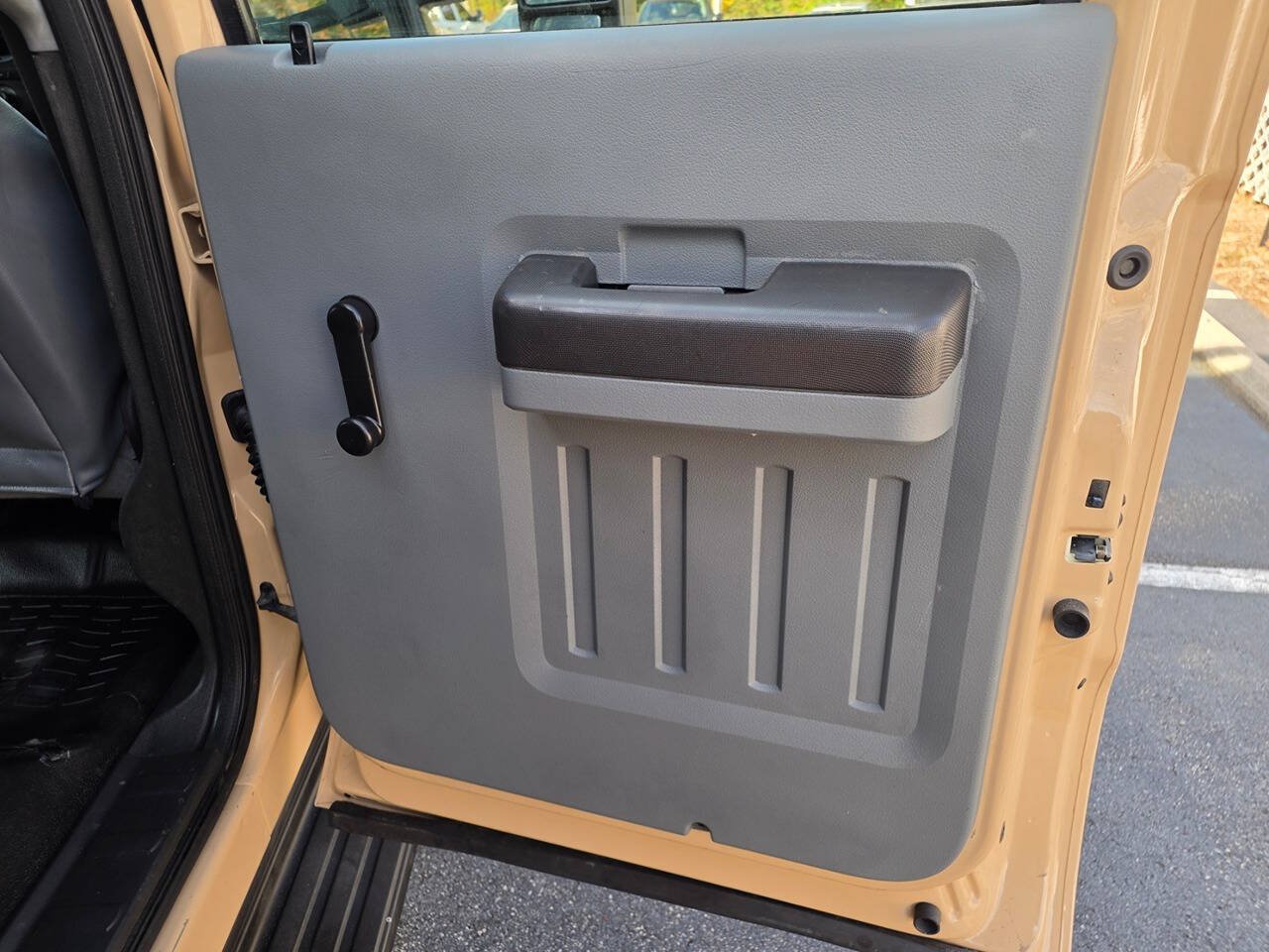 Used 2013 Ford F450 XL w/ Snow Plow Prep Pkg RWD image 18
