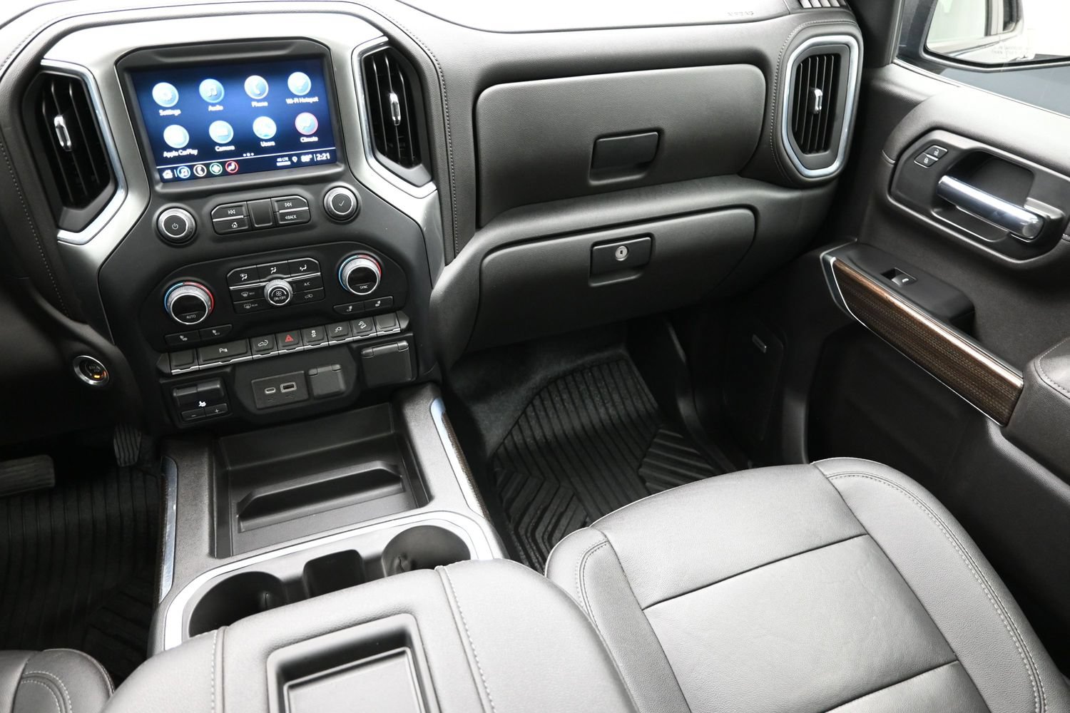 Used 2022 Chevrolet Silverado 1500 LT Trail Boss w/ Convenience Package II AWD/4WD image 39