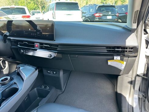 Used 2025 Kia EV6 Light RWD image 26