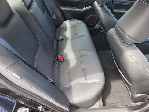 Used 2022 Nissan Altima 2.5 SL FWD image 13