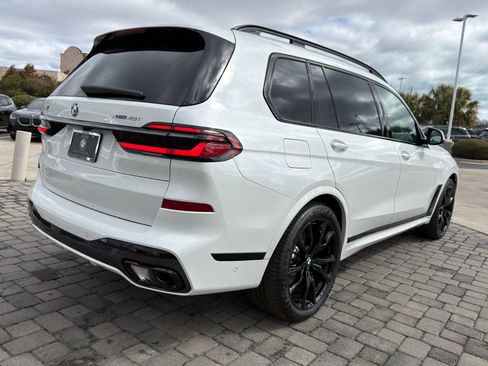 New 2026 BMW X7 xDrive40i w/ M Sport Package AWD/4WD image 9
