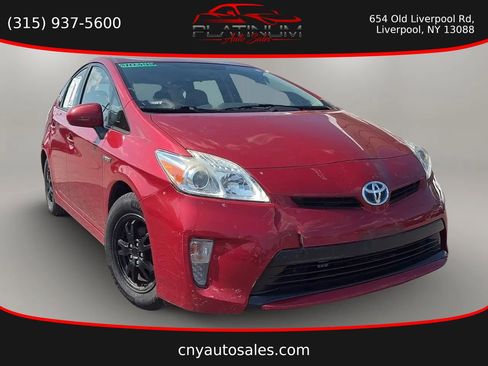 Used 2014 Toyota Prius Two FWD image 1