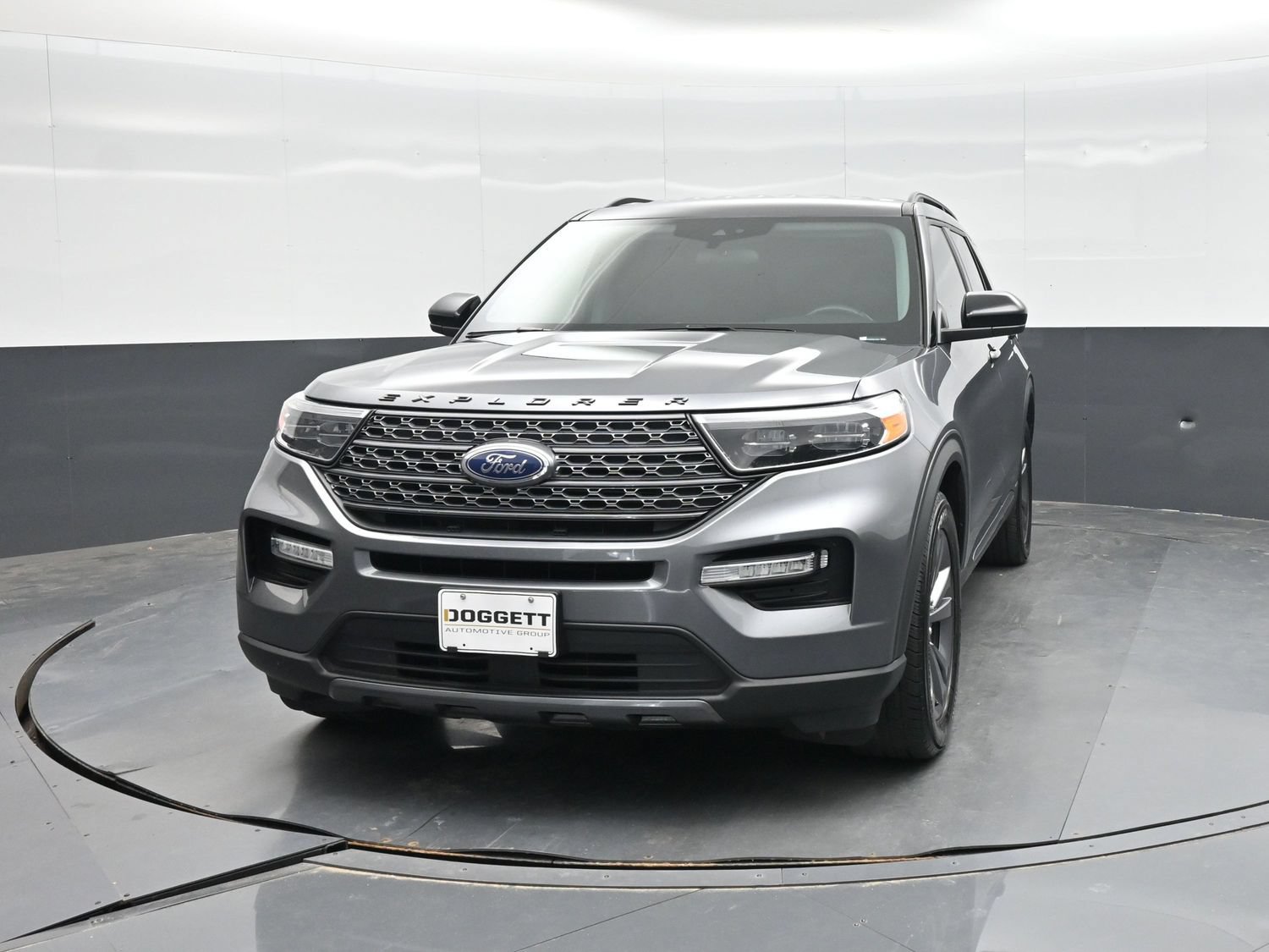 Certified 2023 Ford Explorer XLT w/ Equipment Group 202A RWD image 20