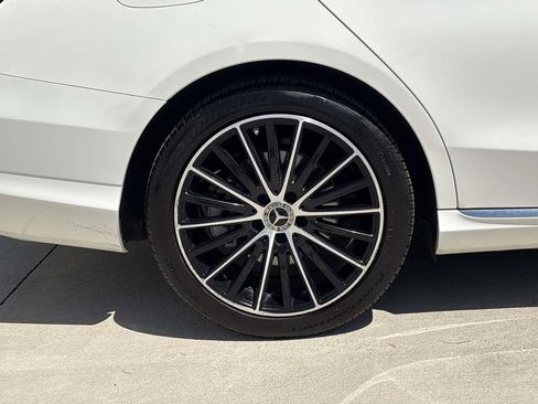 Used 2019 Mercedes-Benz C 300 Sedan image 9