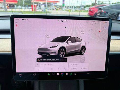 Used 2022 Tesla Model Y Long Range AWD/4WD image 12