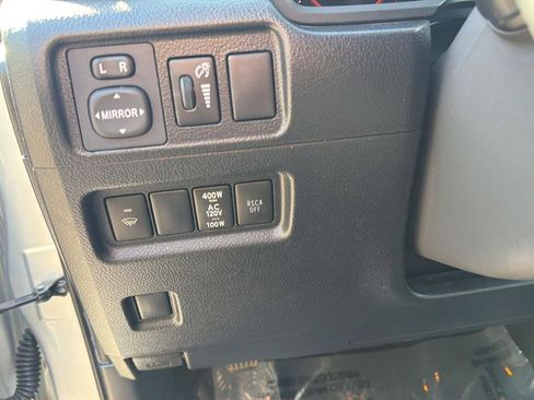 Used 2010 Toyota 4Runner Limited image 18