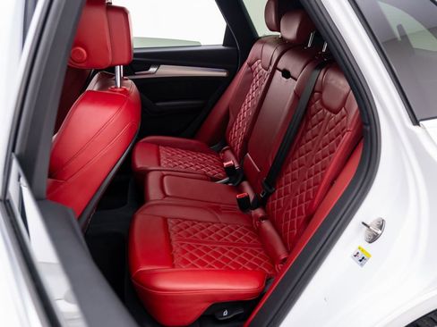 Used 2018 Audi SQ5 Prestige image 16