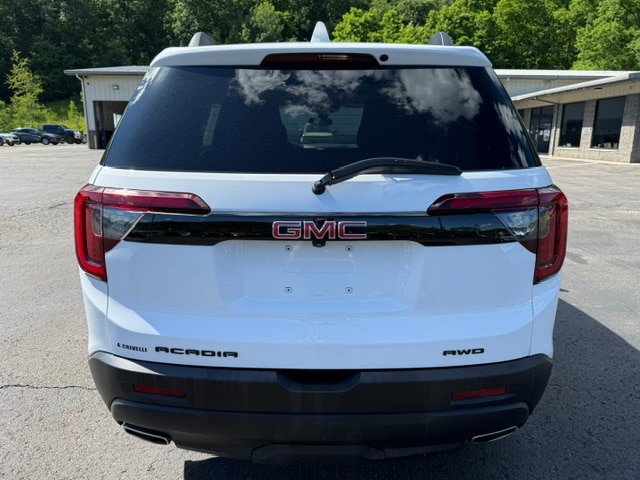 Used 2023 GMC Acadia SLE w/ Driver Convenience Package AWD/4WD image 5