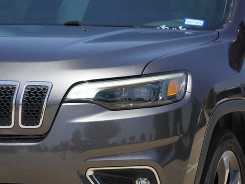Used 2019 Jeep Cherokee Limited FWD image 4
