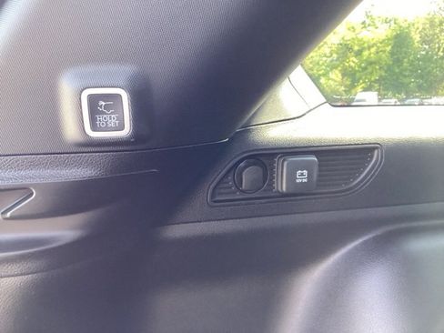 New 2025 Jeep Grand Cherokee Limited image 18