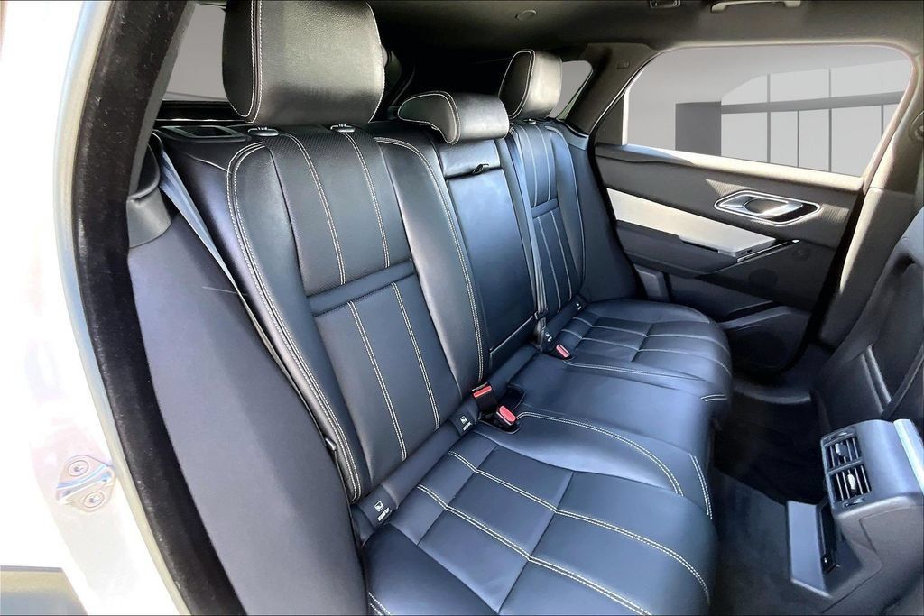 Used 2023 Land Rover Range Rover Velar R-Dynamic S AWD/4WD image 23