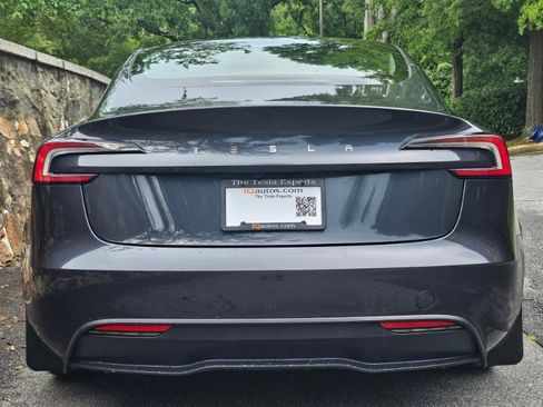 Used 2024 Tesla Model 3 Standard Range RWD image 9