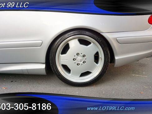 Used 2001 Mercedes-Benz CLK 55 AMG Coupe image 35
