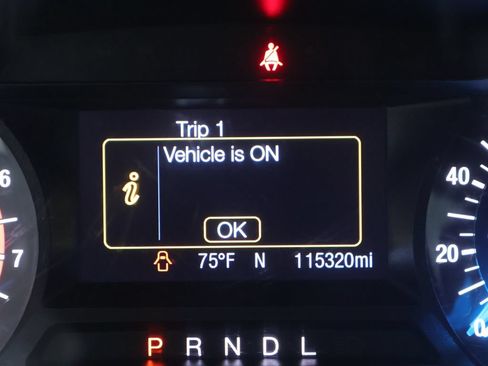 Used 2017 Ford Fusion SE FWD image 38