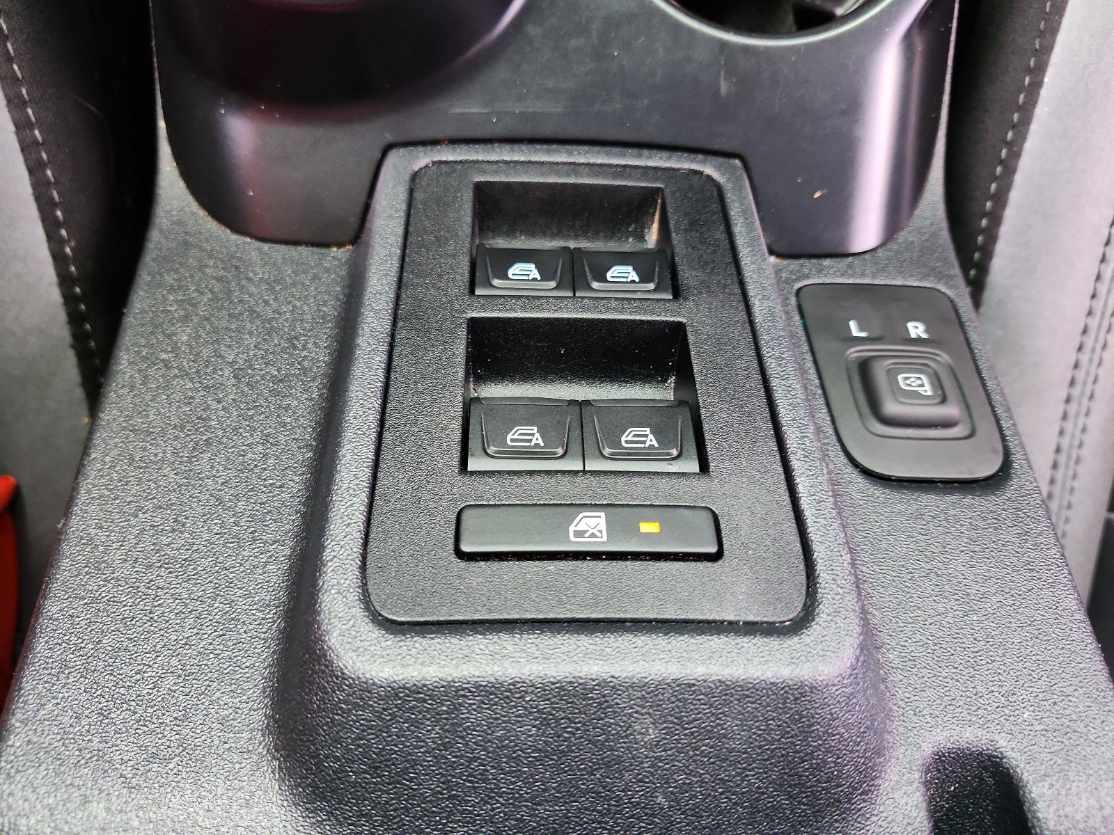 Used 2024 Ford Bronco Black Diamond AWD/4WD image 19