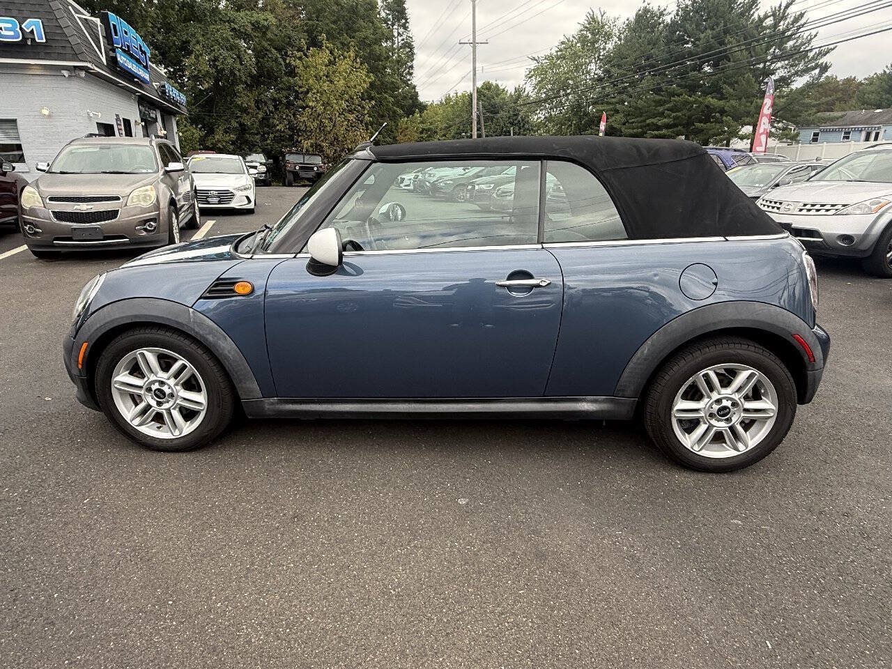 Used 2011 MINI Cooper Convertible FWD image 6