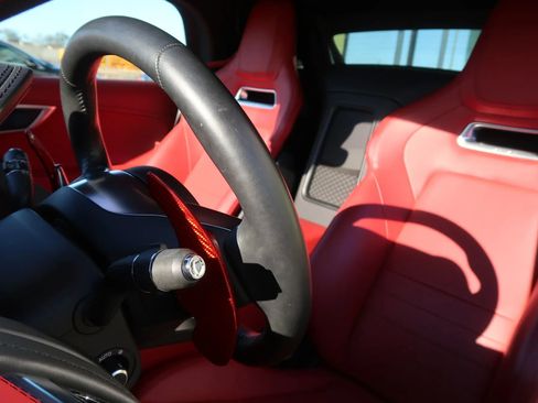 Used 2020 Jaguar F-TYPE R image 17