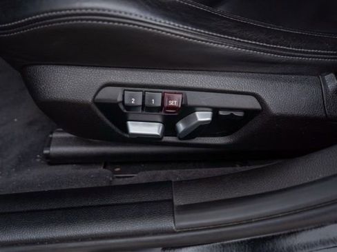 Used 2018 BMW M3 RWD image 17