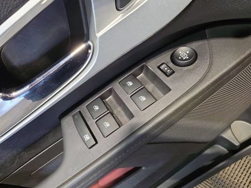 Used 2013 Chevrolet Equinox LS FWD image 15