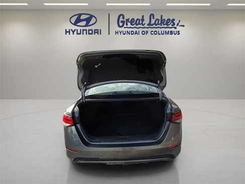 Used 2024 Nissan Sentra SV image 10