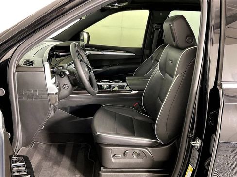 Used 2025 Cadillac Escalade Premium Luxury w/ LPO, Floor Liner Package image 37