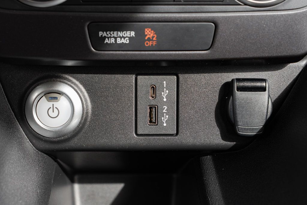Used 2025 Nissan Leaf S FWD image 19