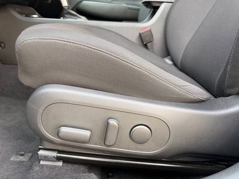 Certified 2025 Hyundai Kona SEL image 16