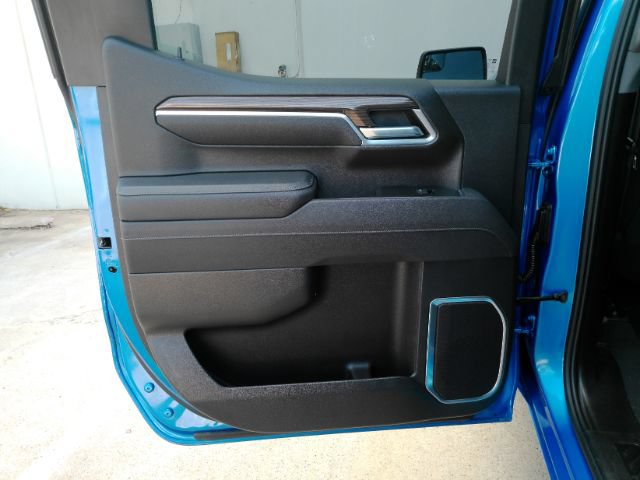 Used 2026 Chevrolet Silverado 1500 RST AWD/4WD image 17
