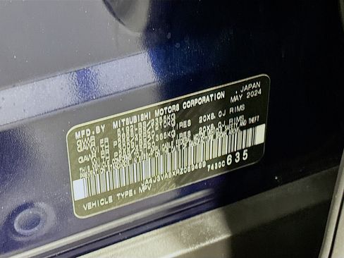 Used 2024 Mitsubishi Outlander SE image 12