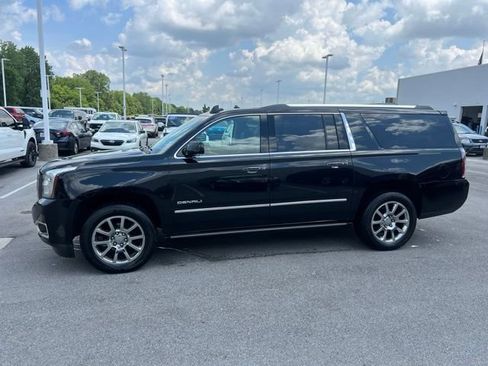 Used 2015 GMC Yukon XL Denali w/ Premium Package AWD/4WD image 1