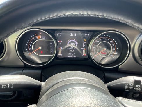 Used 2021 Jeep Wrangler Sport S image 21